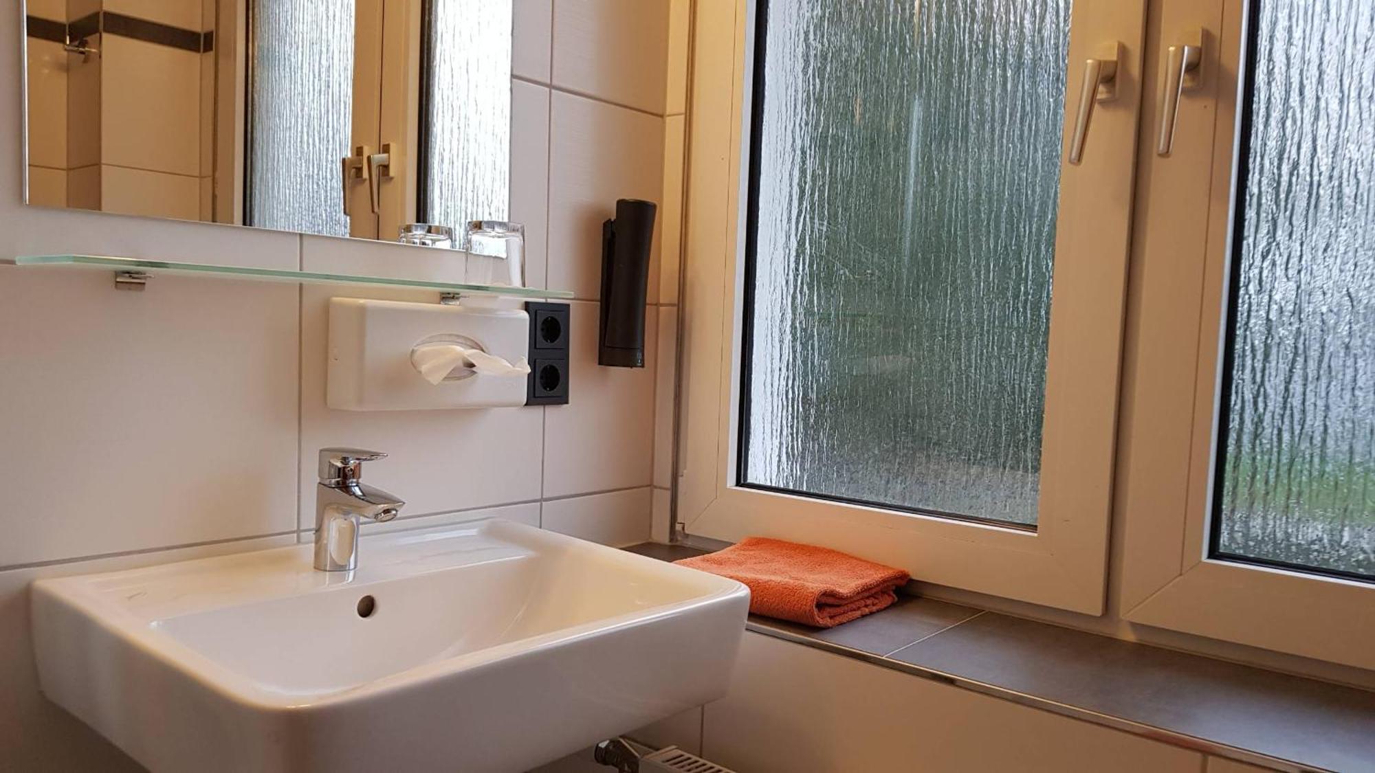 Hotel Walz Salzkotten Екстер'єр фото